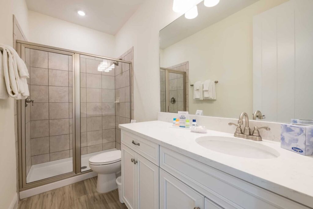 Bathroom 7 with walk-in shower: 8 Bedroom Superior Cottage