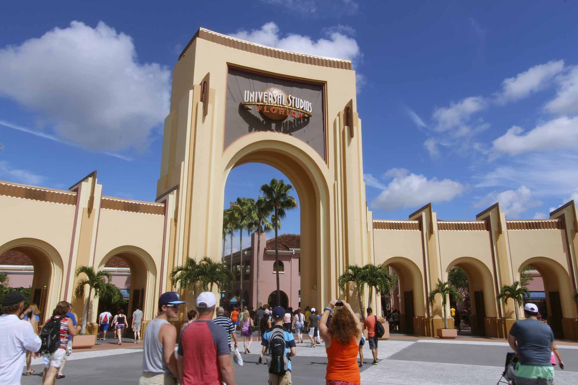 Front entrance of Universal Studios Florida